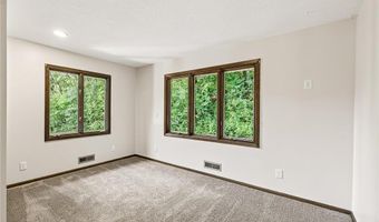 108 Hidden Meadow Rd, Apple Valley, MN 55124