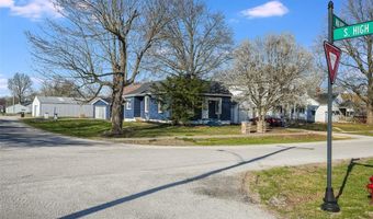 601 Walnut St, Alhambra, IL 62001