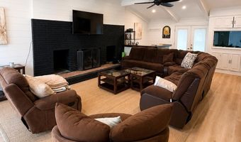 530 Palmer Ave, Belford, NJ 07718