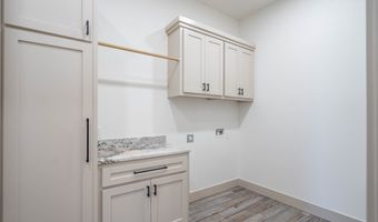 9 NE Armlei Dr, Andrews, TX 79714