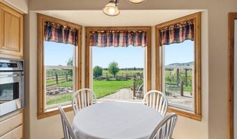 222 E Remington Rd, Athol, ID 83801