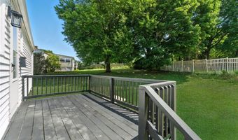 82 Barton Ave, Warwick, RI 02889