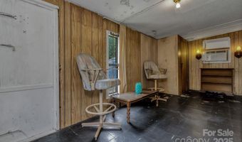 102 Edgewood Rd S, Asheville, NC 28803