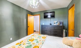 6208 Austin Dr, Ashtabula, OH 44004