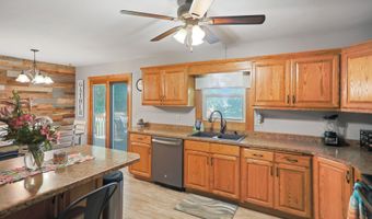 11 Linda Ln, Aberdeen, SD 57401