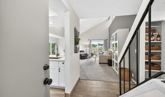 10295 SW Trapper Ter Bld#7, Beaverton, OR 97008