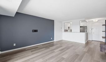 200 N PICKETT St #1414, Alexandria, VA 22304