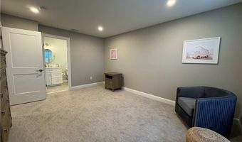 25 Franklin Rd 1, East Greenwich, RI 02818