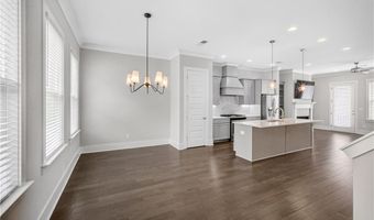 2106 MOORES MILL Rd 106, Auburn, AL 36830