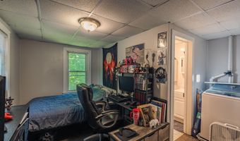 22-24 Hewitt St, Amsterdam, NY 12010