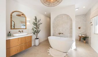 2040 Kanakanui Rd, Kihei, HI 96753