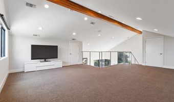 2709 Unicornio St, Carlsbad, CA 92009