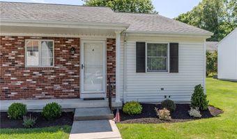 4 Scenery Ln, Johnston, RI 02919