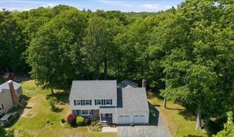 27 Kennel Hill Dr, Beverly, MA 01915