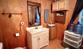 55 Minnow Ln, Alderson, WV 24901