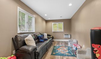 24 Jubilee Cir, Aberdeen, NJ 07747