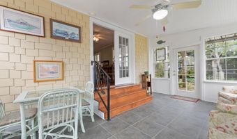 321 State St, Bay St. Louis, MS 39520