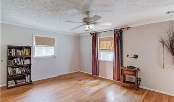 692 W Union Grv, Auburn, GA 30011