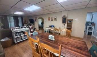 631 W Walnut St, Albion, NE 68620