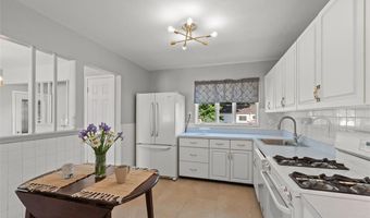 8225 Marvale Ln, Affton, MO 63123
