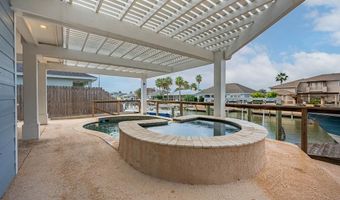 702 S BAY St, Aransas Pass, TX 78336