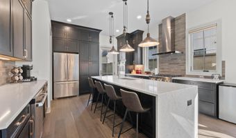 2899 Katmai Dr A, Columbus, OH 43228