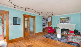 204 51st St, Des Moines, IA 50312