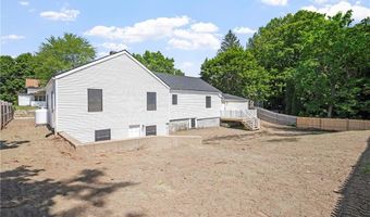 1008 Toll Gate Rd, Warwick, RI 02886