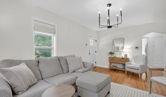 936 28th St, Des Moines, IA 50312