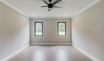 37 Deer Canyon Dr, Auburn, GA 30011