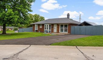 9513 Sequoia Ct, Affton, MO 63123