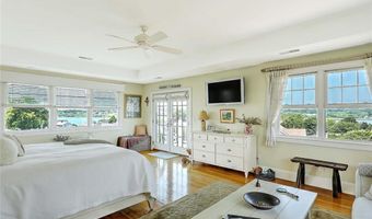 33 Withington Rd, Narragansett, RI 02882