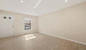 5002 9TH St S, Arlington, VA 22204
