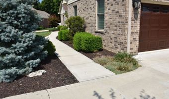 8034 Clearwater Ct, Plainfield, IN 46168
