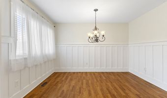 27 Crows Nest Ln 7E, Danbury, CT 06810