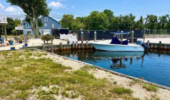 205 Cedar Dr, Bayville, NJ 08721