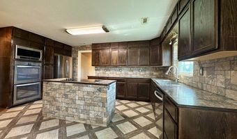 3810 N Rainbow Farm Rd, Bentonville, AR 72713