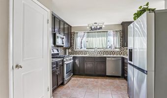 117 Old Oaks Dr, Ballwin, MO 63011