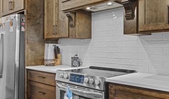 4016 Elizabeth Ct, Benton, AR 72019