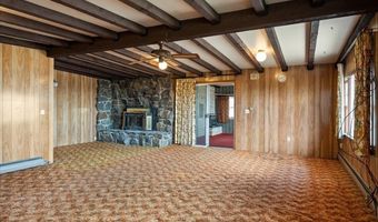 826 SKYLINE Dr, Cheyenne, WY 82009