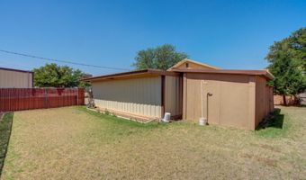204 Igoe Ave, Anton, TX 79313