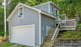 42 Brewster Rd, Barnstead, NH 03225