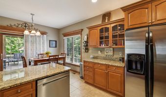 4103 NE Briarwood Dr, Ankeny, IA 50021