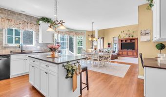 4 Adrift Ave, Barnegat, NJ 08005