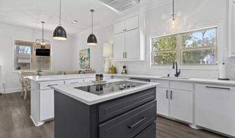301 Leland Dr, Brandon, MS 39042