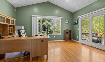 386 Tourtellot Hill Rd, Glocester, RI 02814