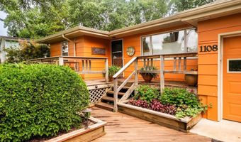 1108 Elm St, Baldwin City, KS 66006