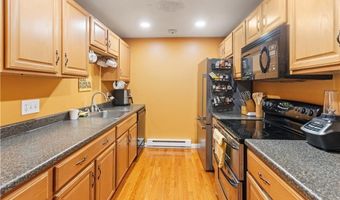 117 John St 11, Lincoln, RI 02865