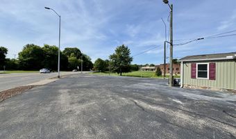 4 Green St, Athens, TN 37303