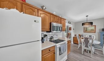 7774 E Ridge Dr, Almont, MI 48003